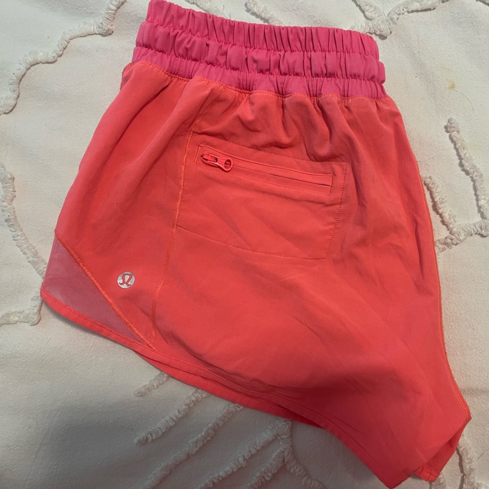 Pink. Older style hotty hot shorts. Super cute color!